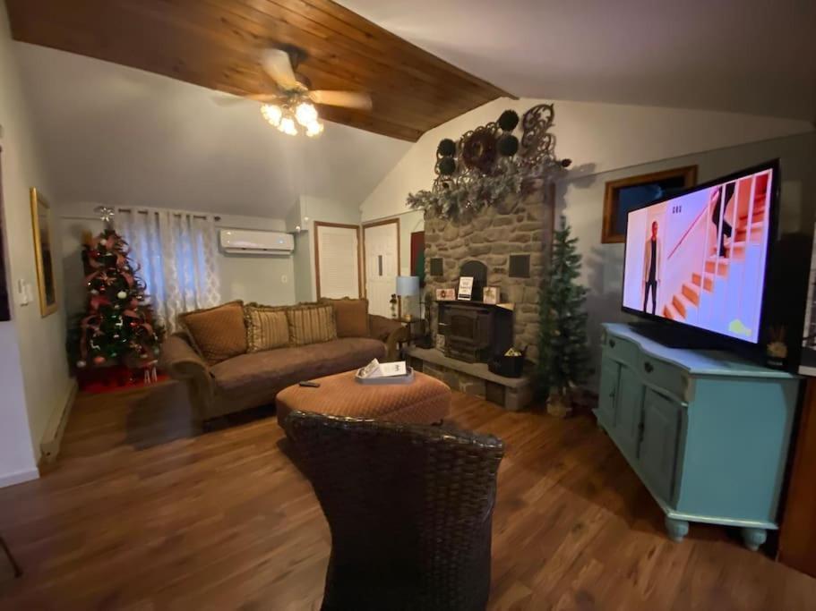 Peaceful Gateway To Island Creek Cottage إيست سترودسبورغ المظهر الخارجي الصورة