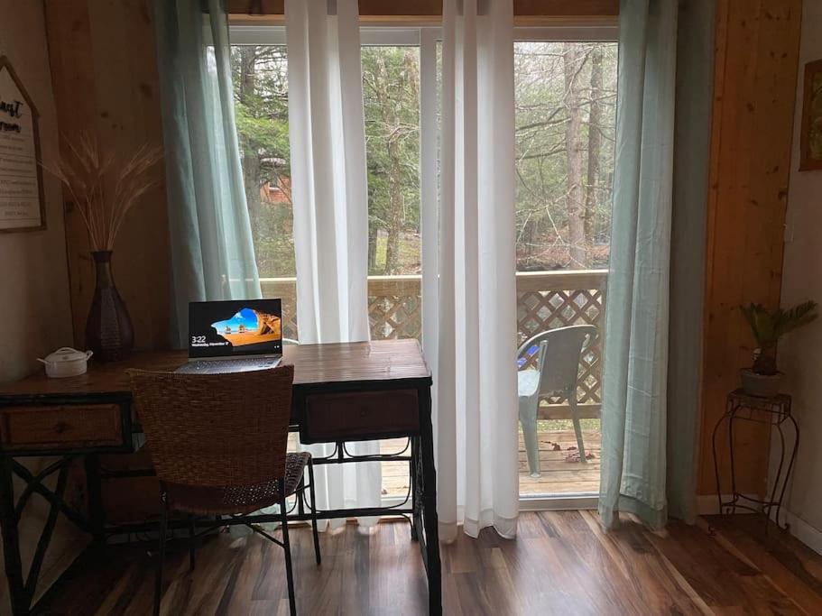 Peaceful Gateway To Island Creek Cottage إيست سترودسبورغ المظهر الخارجي الصورة