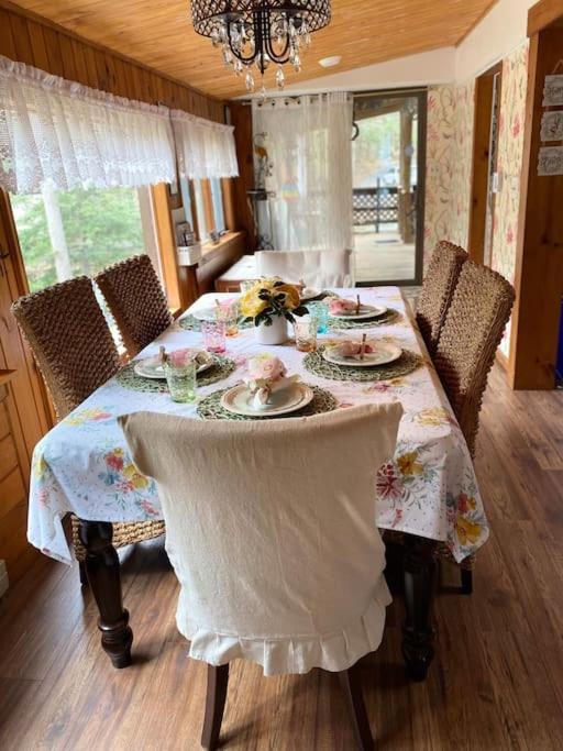 Peaceful Gateway To Island Creek Cottage إيست سترودسبورغ المظهر الخارجي الصورة