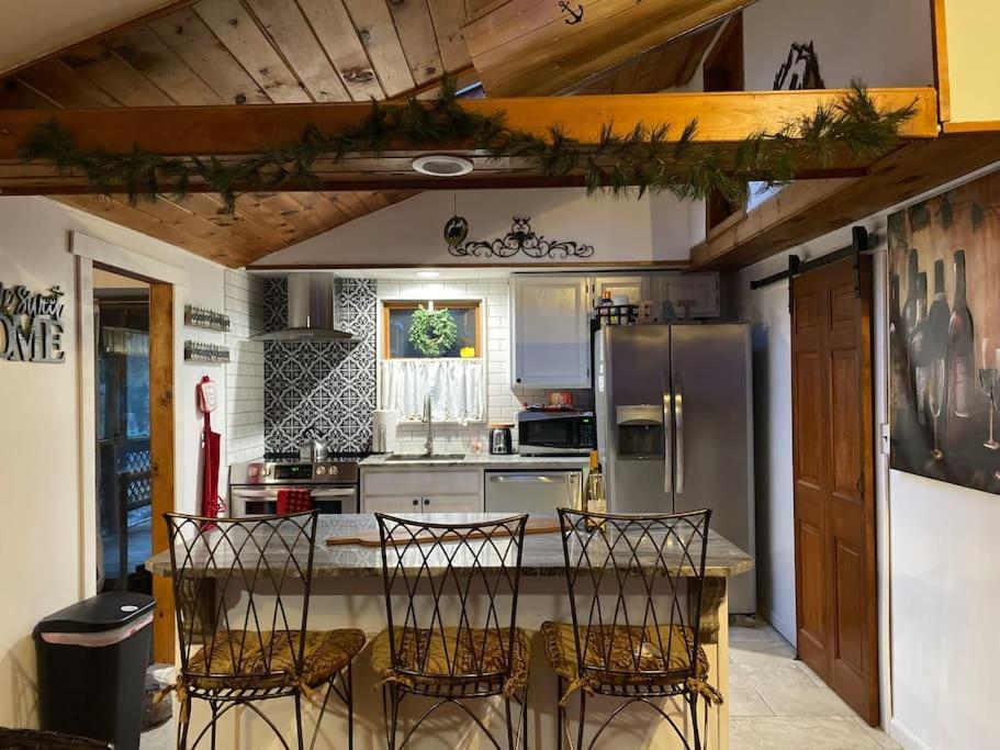 Peaceful Gateway To Island Creek Cottage إيست سترودسبورغ المظهر الخارجي الصورة