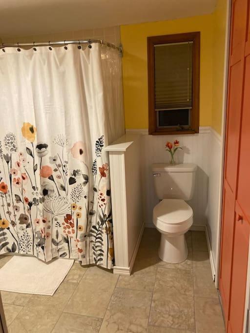 Peaceful Gateway To Island Creek Cottage إيست سترودسبورغ المظهر الخارجي الصورة